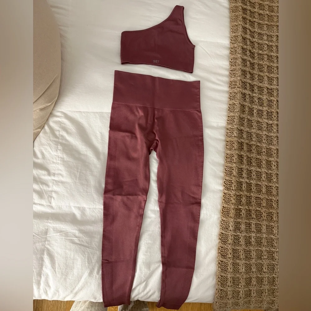 Set Active | Workout Set - Picture 3 of 6